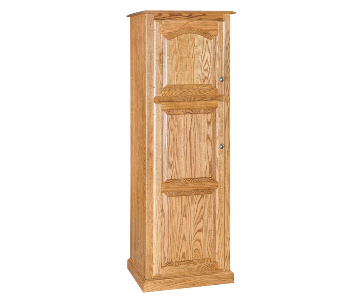 Lux Traditional Pantry With Shelves - 24"W